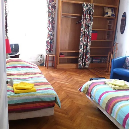 Green Cat Place Πανσιόν